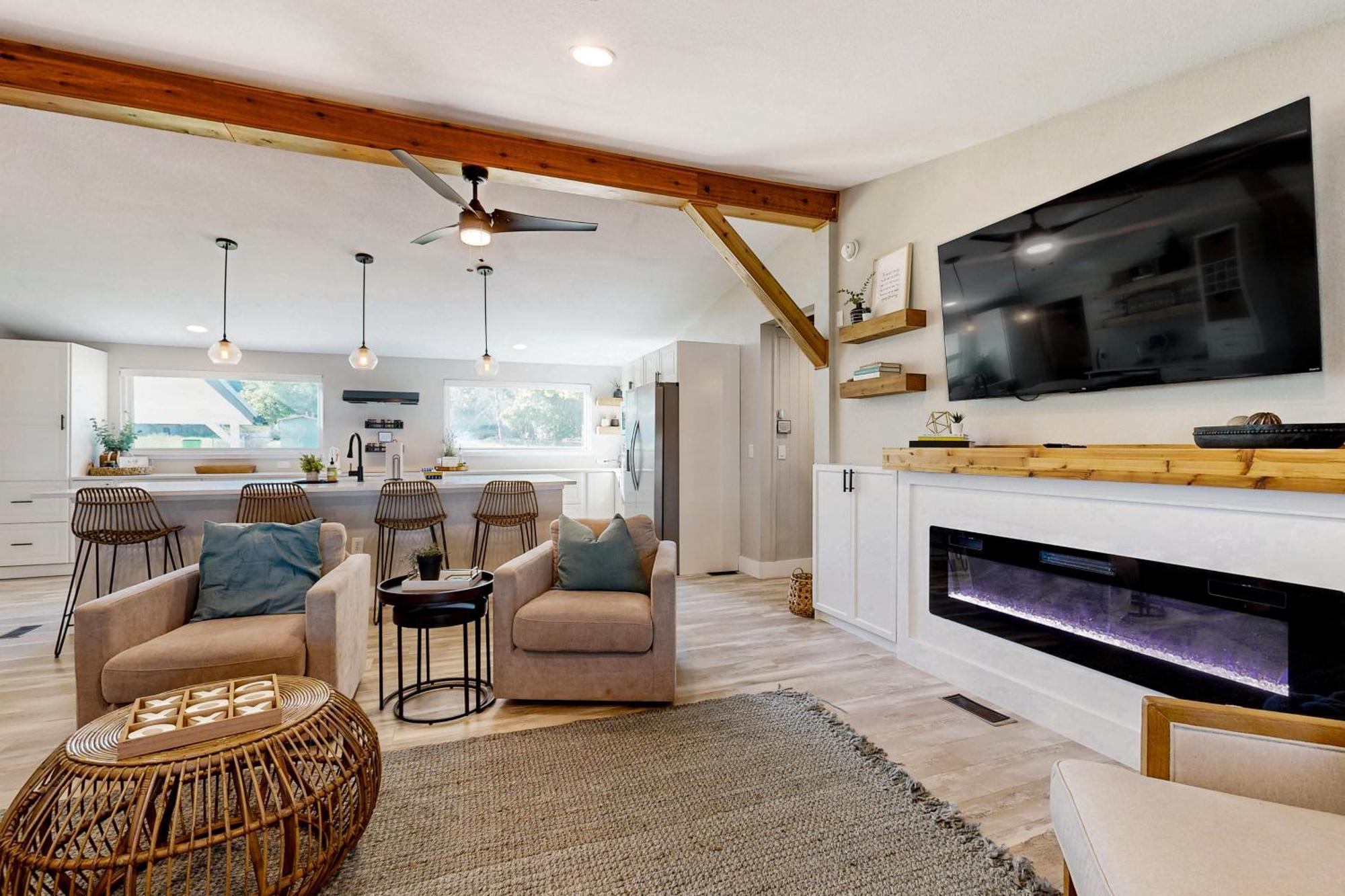 Buchanan Living Holiday home